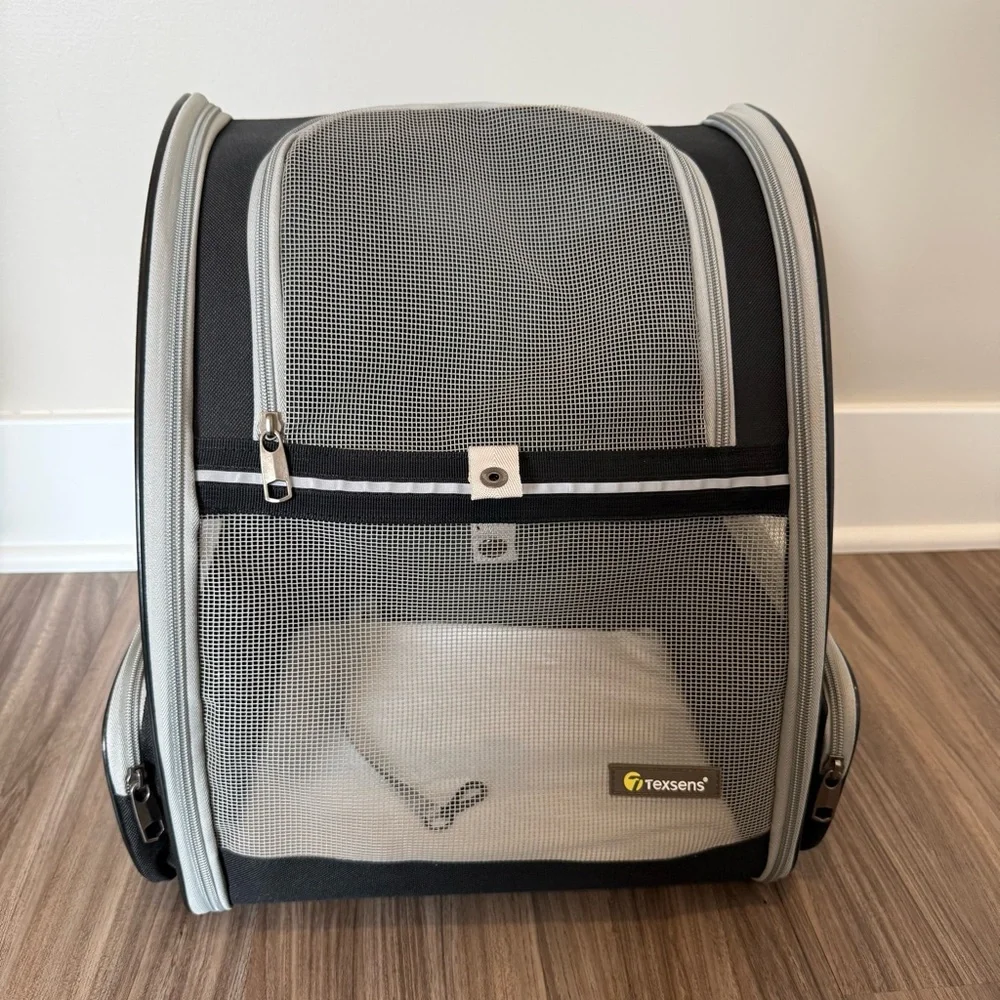 NWOT Black Pet Carrier - Picture 2 of 16